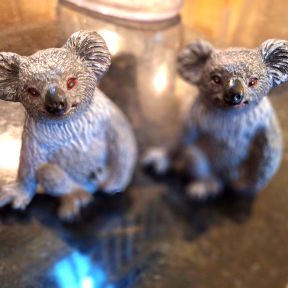 2 Koala Bear Figures